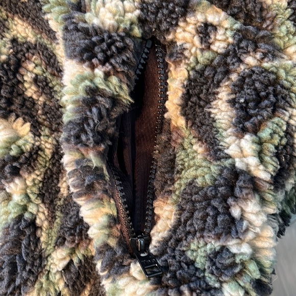 Green, white and black turtle neck TNA fur sweater - Picture 6 of 9